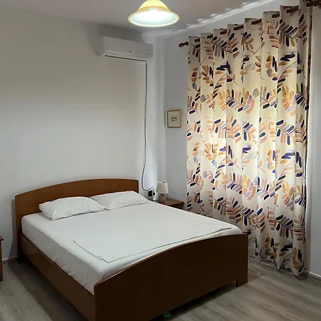 Pensjonat Rei's 2 Tirana